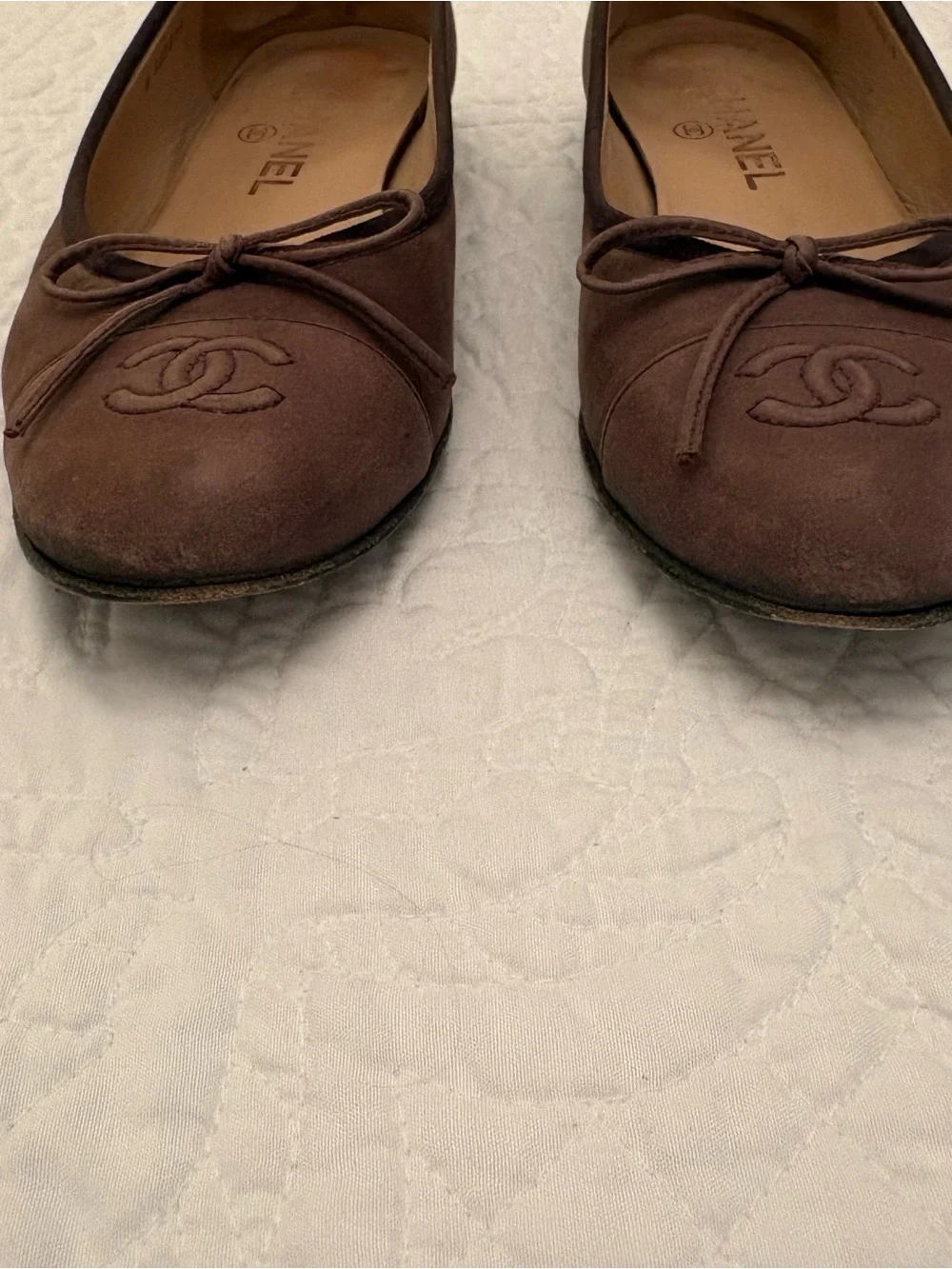 Chocolate brown chanel ballet flats size 37
